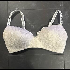 Victoria's Secret Cream Lace Bra